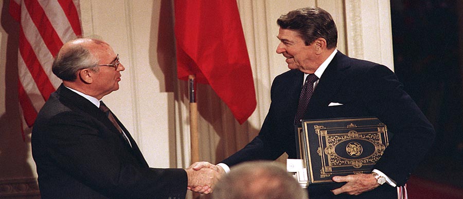 ronald reagan mikhail gorbachev